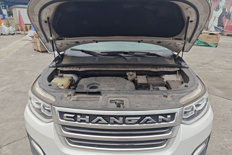 Used CHANGAN CS95 2017 2.0T Four-Wheel Drive SmartDrive Edition Engine Bay