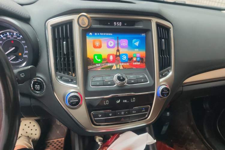 Used CHANGAN CS95 2017 2.0T Two-Wheel Drive Zhitu Edition Audio And AC Panel