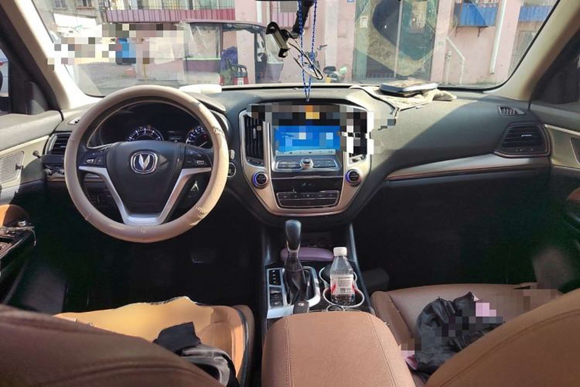 Used CHANGAN CS95 2017 2.0T Two-Wheel Drive Zhitu Edition Center Console