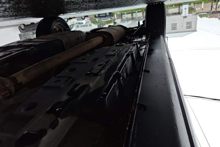 Used CHANGAN CS95 2017 2.0T Two-Wheel Drive Zhituo Edition Chassis Front Right