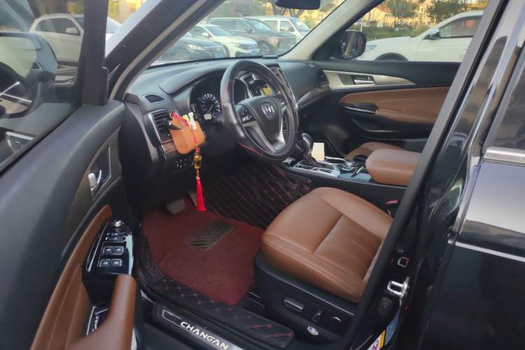 Used CHANGAN CS95 2017 2.0T Two-Wheel Drive Zhitu Edition Driver Seat