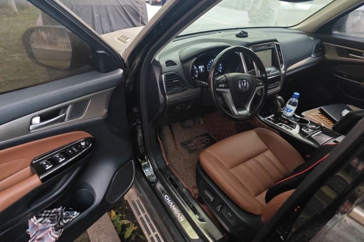 Used CHANGAN CS95 2017 2.0T Two-Wheel Drive Zhitu Edition Driver Seat
