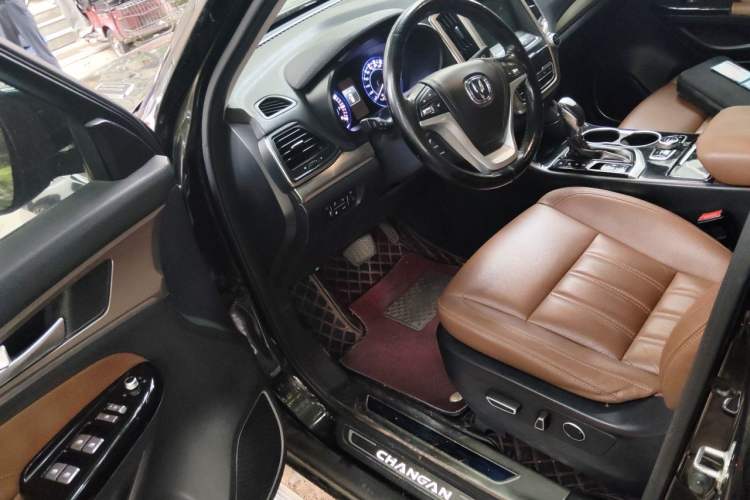 Used CHANGAN CS95 2017 2.0T Two-Wheel Drive Zhituo Edition Driver Seat