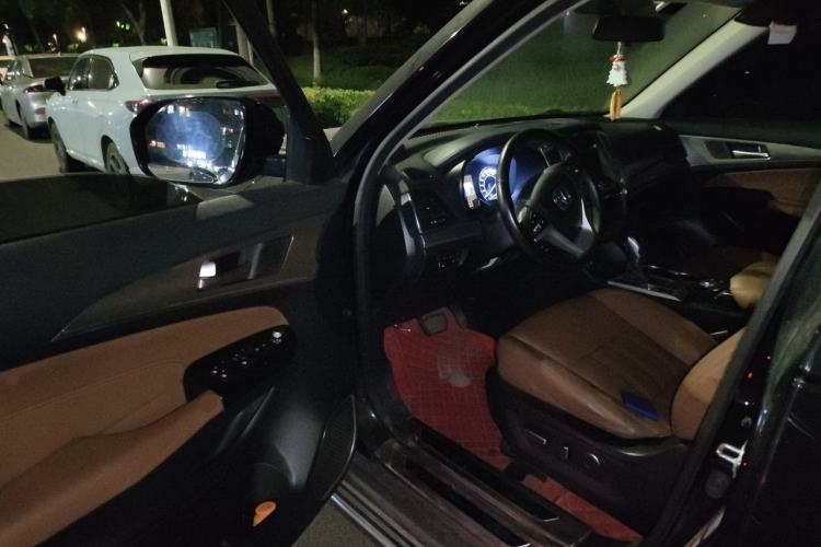 Used CHANGAN CS95 2017 2.0T Two-Wheel Drive Zhiyuan Edition Driver Seat