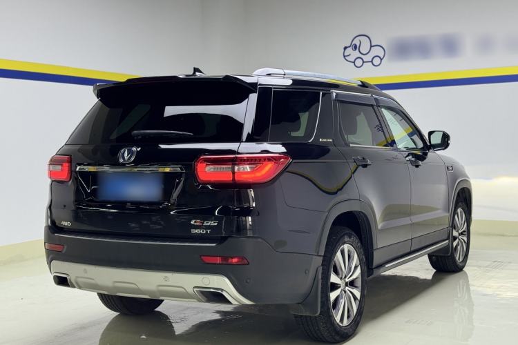 Used CHANGAN CS95 2017 2.0T Four-Wheel Drive ZhiZun Edition Exterior 3