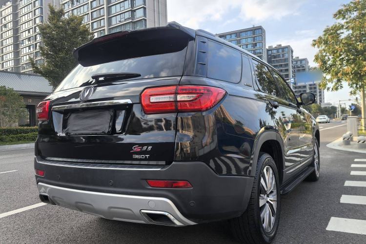 Used CHANGAN CS95 2017 2.0T Two-Wheel Drive Zhituo Edition Exterior 4