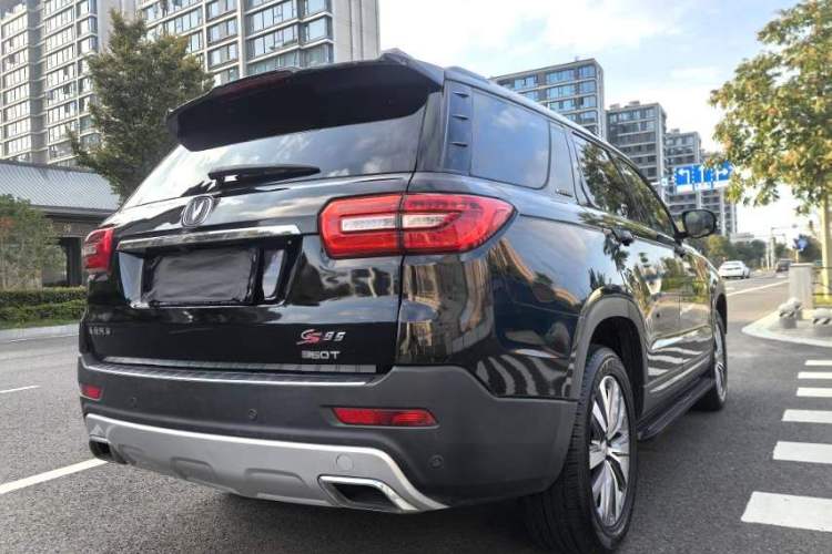 Used CHANGAN CS95 2017 2.0T Two-Wheel Drive Zhituo Edition Exterior 5
