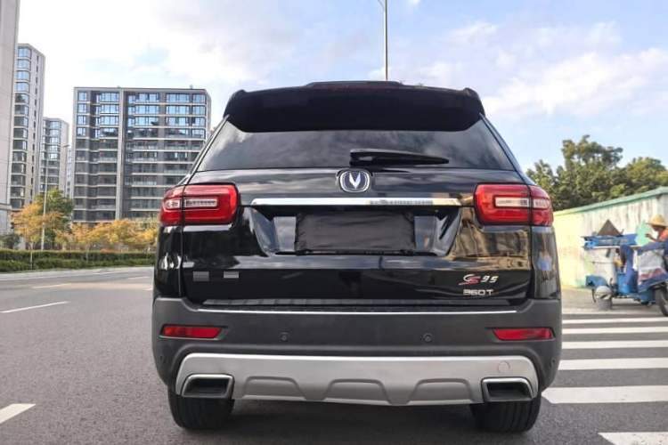 Used CHANGAN CS95 2017 2.0T Two-Wheel Drive Zhituo Edition Exterior 7