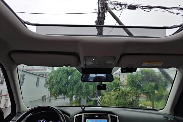 Used CHANGAN CS95 2017 2.0T Two-Wheel Drive Zhituo Edition Headliner