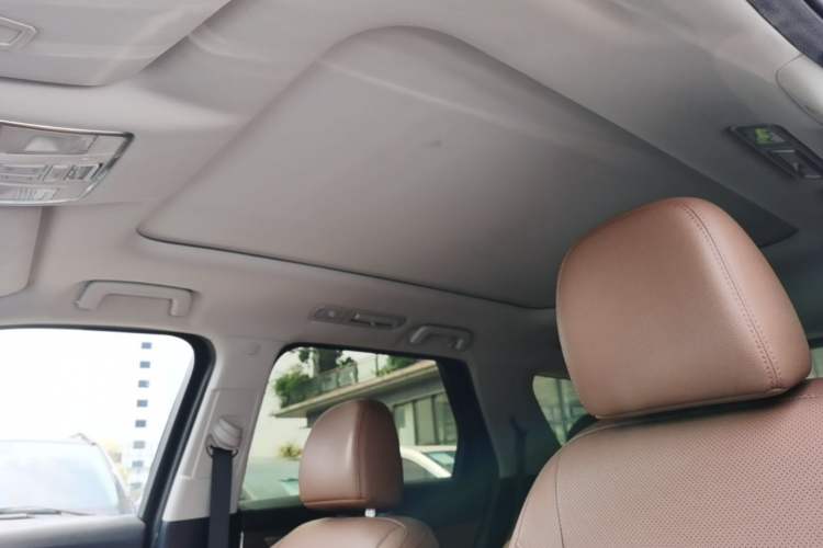Used CHANGAN CS95 2017 2.0T Four-Wheel Drive ZhiZun Edition Headliner