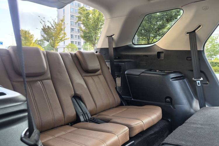 Used CHANGAN CS95 2017 2.0T Two-Wheel Drive Zhituo Edition Interior 13