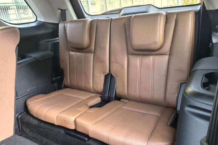 Used CHANGAN CS95 2017 2.0T Two-Wheel Drive Zhituo Edition Interior 6