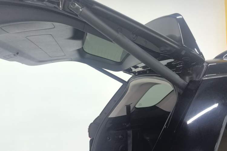Used CHANGAN CS95 2017 2.0T Four-Wheel Drive ZhiZun Edition Interior 7