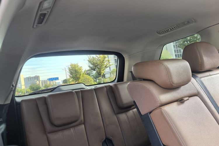 Used CHANGAN CS95 2017 2.0T Two-Wheel Drive Zhituo Edition Interior 9