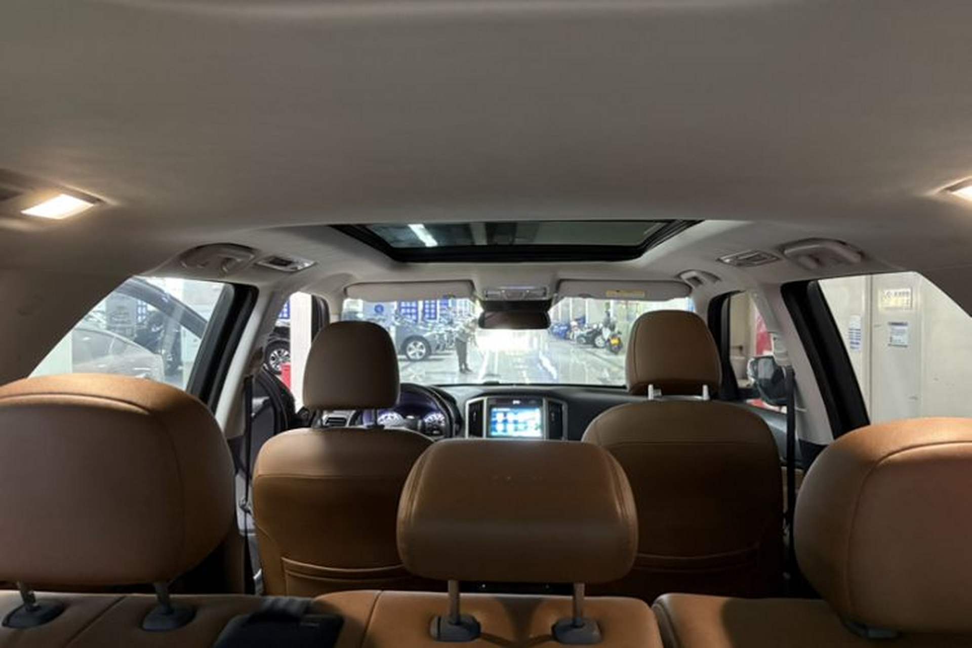 Used CHANGAN CS95 2017 2.0T Two-Wheel Drive Zhitu Edition Interior 9