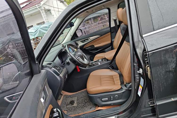 Used CHANGAN CS95 2017 2.0T Two-Wheel Drive Zhituo Edition Left Front Seat