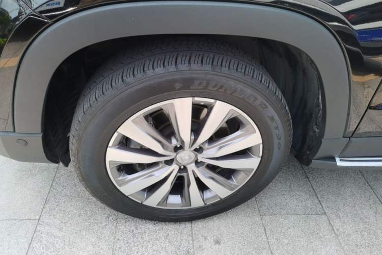 Used CHANGAN CS95 2017 2.0T Four-Wheel Drive ZhiZun Edition Left Front Wheel Hub