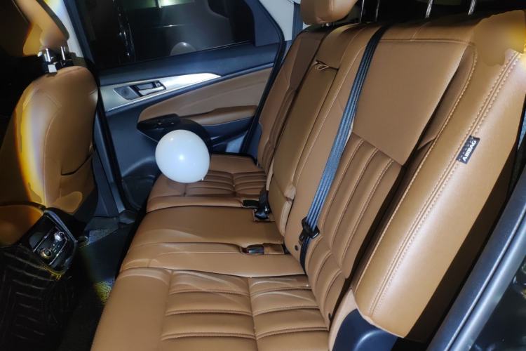 Used CHANGAN CS95 2017 2.0T Four-Wheel Drive SmartDrive Edition Left Rear Seat