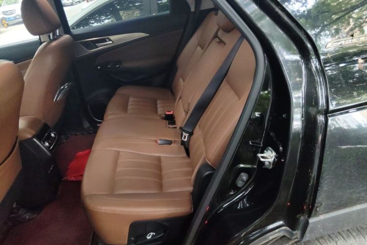 Used CHANGAN CS95 2017 2.0T Two-Wheel Drive Zhituo Edition Left Rear Seat