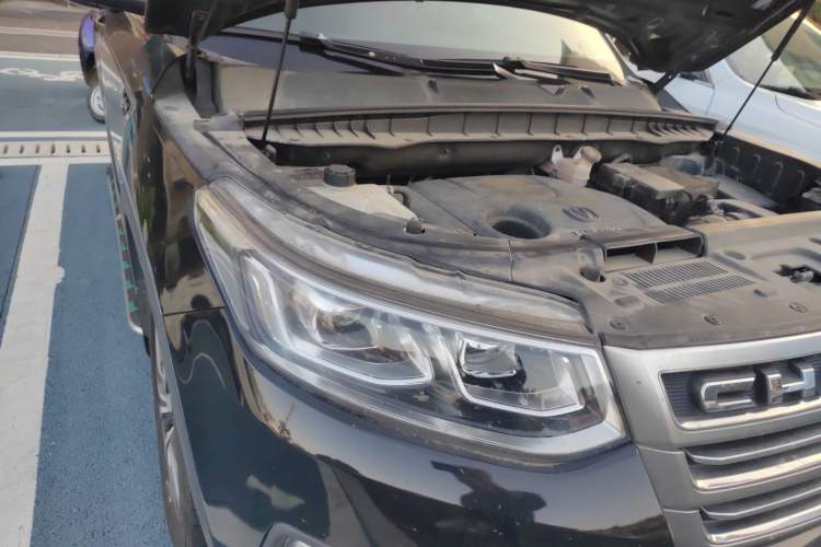 Used CHANGAN CS95 2017 2.0T Two-Wheel Drive Zhitu Edition Right Front Headlight