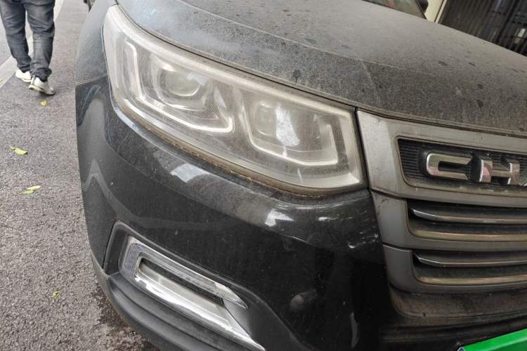 Used CHANGAN CS95 2017 2.0T Two-Wheel Drive Zhitu Edition Right Front Headlight