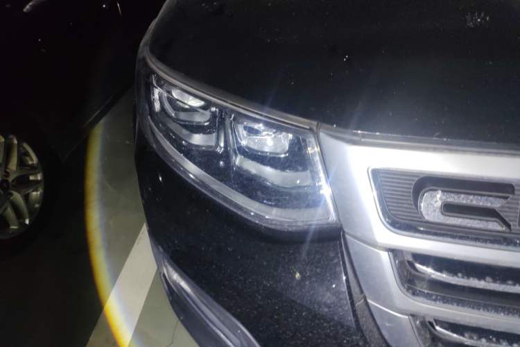 Used CHANGAN CS95 2017 2.0T Four-Wheel Drive SmartDrive Edition Right Front Headlight