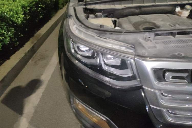 Used CHANGAN CS95 2017 2.0T Two-Wheel Drive Zhiyuan Edition Right Front Headlight