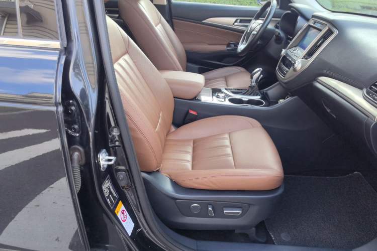 Used CHANGAN CS95 2017 2.0T Two-Wheel Drive Zhituo Edition Right Front Seat