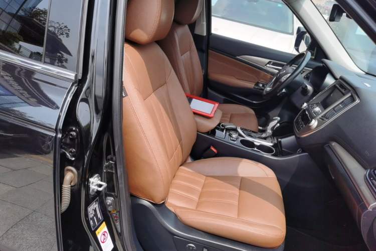 Used CHANGAN CS95 2017 2.0T Four-Wheel Drive ZhiZun Edition Right Front Seat