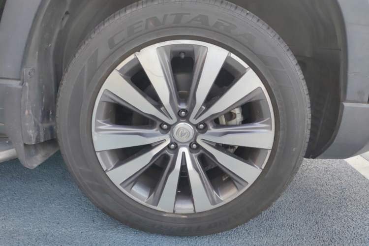 Used CHANGAN CS95 2017 2.0T Two-Wheel Drive Zhitu Edition Right Front Wheel Hub