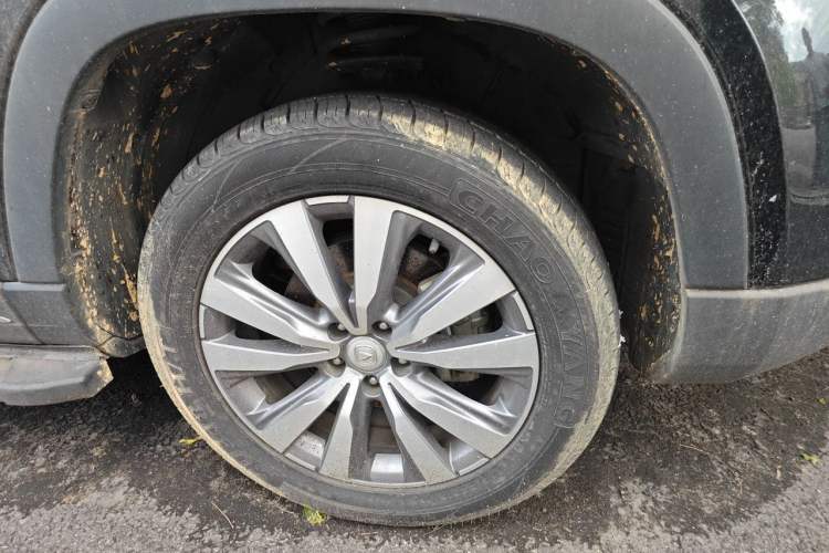 Used CHANGAN CS95 2017 2.0T Two-Wheel Drive Zhitu Edition Right Front Wheel Hub