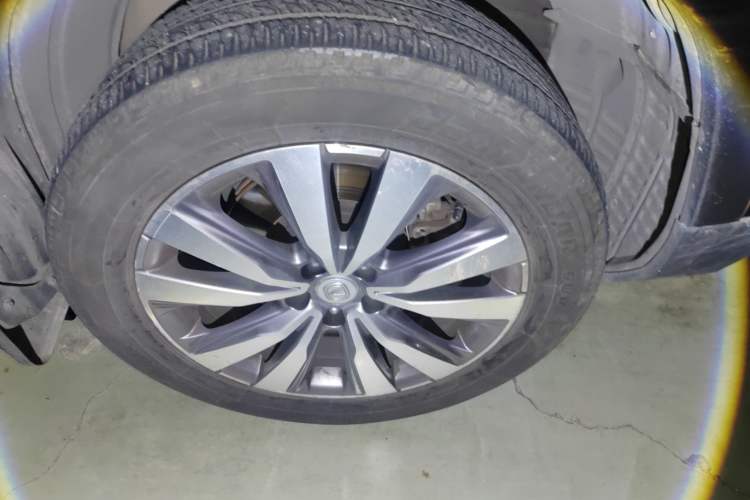 Used CHANGAN CS95 2017 2.0T Four-Wheel Drive SmartDrive Edition Right Front Wheel Hub
