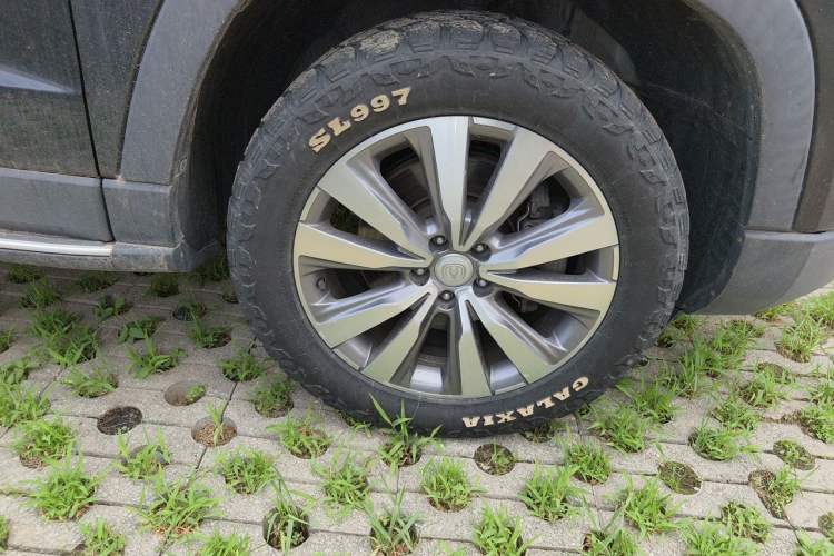Used CHANGAN CS95 2017 2.0T Four-Wheel Drive SmartDrive Edition Right Front Wheel Hub