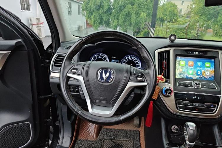 Used CHANGAN CS95 2017 2.0T Two-Wheel Drive Zhituo Edition Steering Wheel