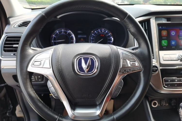 Used CHANGAN CS95 2017 2.0T Four-Wheel Drive ZhiZun Edition Steering Wheel
