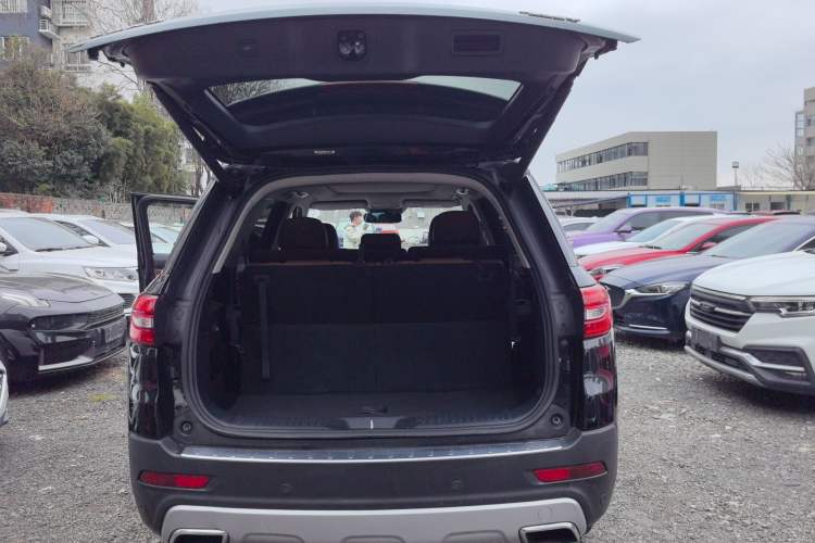 Used CHANGAN CS95 2017 2.0T Two-Wheel Drive Zhituo Edition Trunk