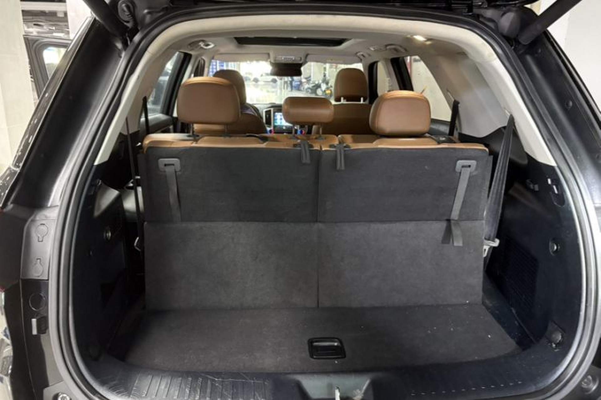 Used CHANGAN CS95 2017 2.0T Two-Wheel Drive Zhitu Edition Trunk