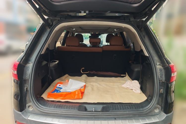 Used CHANGAN CS95 2017 2.0T Two-Wheel Drive Zhitu Edition Trunk