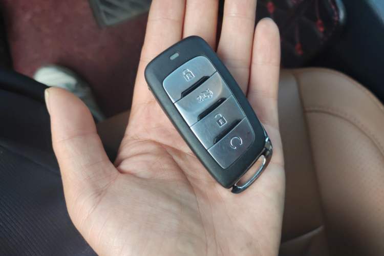 Used CHANGAN CS95 2017 2.0T Two-Wheel Drive Zhitu Edition Vehicle Key