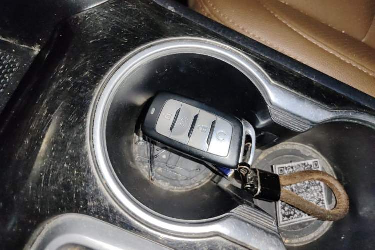 Used CHANGAN CS95 2017 2.0T Two-Wheel Drive Zhiyuan Edition Vehicle Key