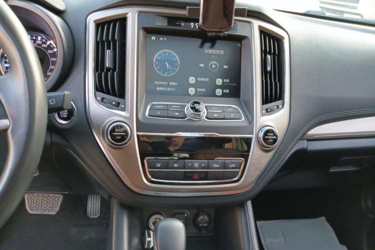 Used CHANGAN CS95 2017 2.0T Four-Wheel Drive SmartDrive Edition Audio And AC Panel