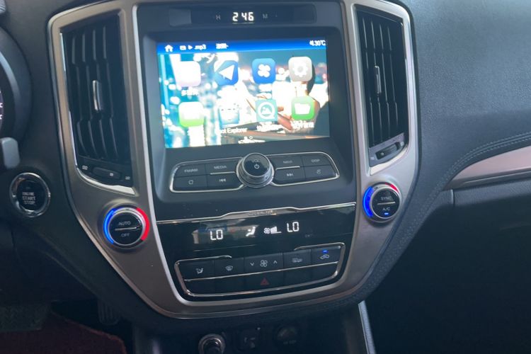 Used CHANGAN CS95 2017 2.0T Two-Wheel Drive Zhituo Edition Audio And AC Panel