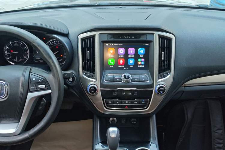 Used CHANGAN CS95 2017 2.0T Four-Wheel Drive SmartDrive Edition Audio And AC Panel