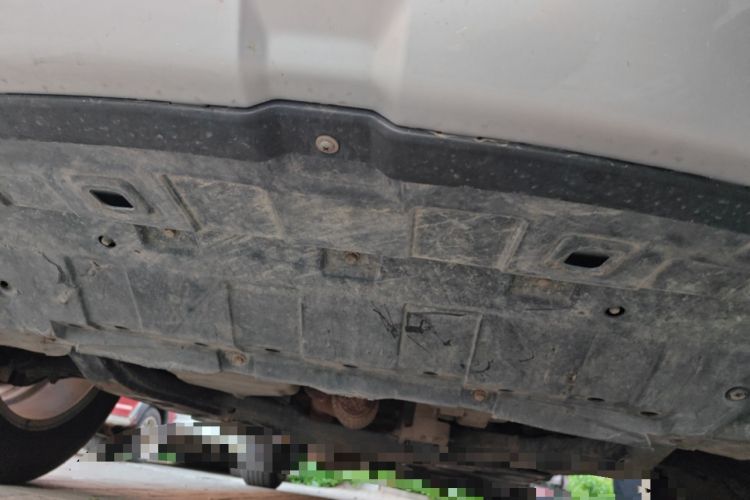 Used CHANGAN CS95 2017 2.0T Two-Wheel Drive Zhiyuan Edition Chassis Front