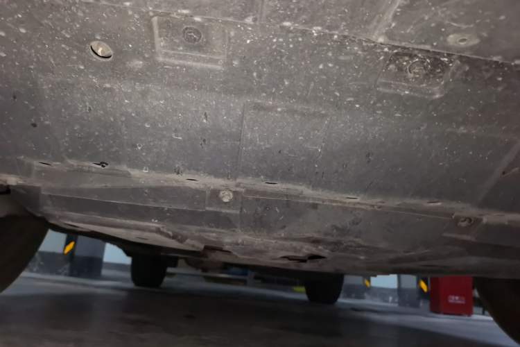 Used CHANGAN CS95 2017 2.0T Two-Wheel Drive Zhitu Edition Chassis Front