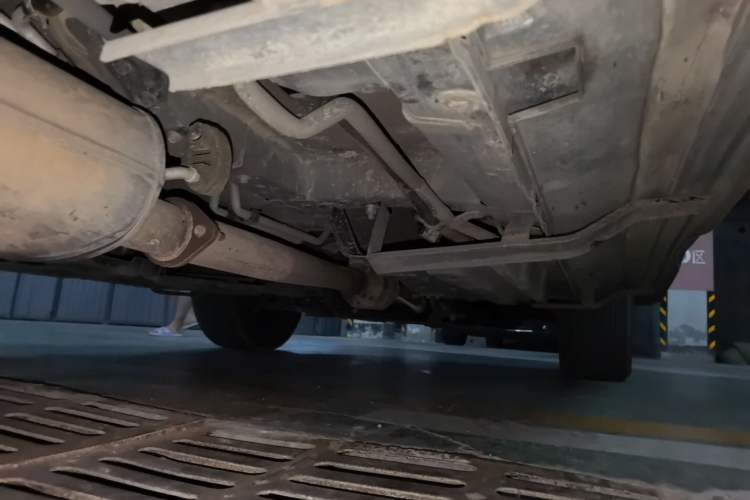 Used CHANGAN CS95 2017 2.0T Two-Wheel Drive Zhitu Edition Chassis Rear Right