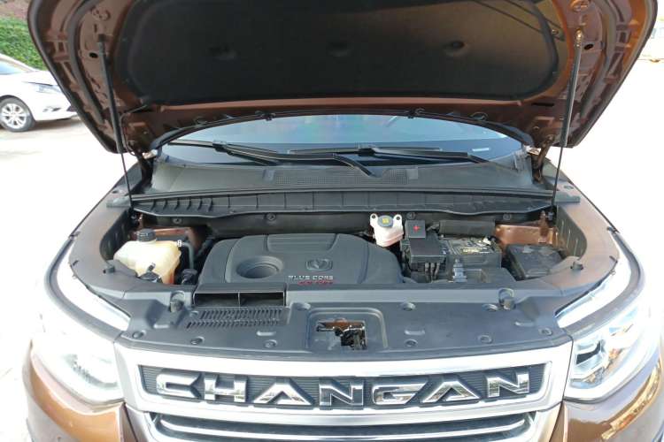 Used CHANGAN CS95 2017 2.0T Four-Wheel Drive SmartDrive Edition Engine Bay