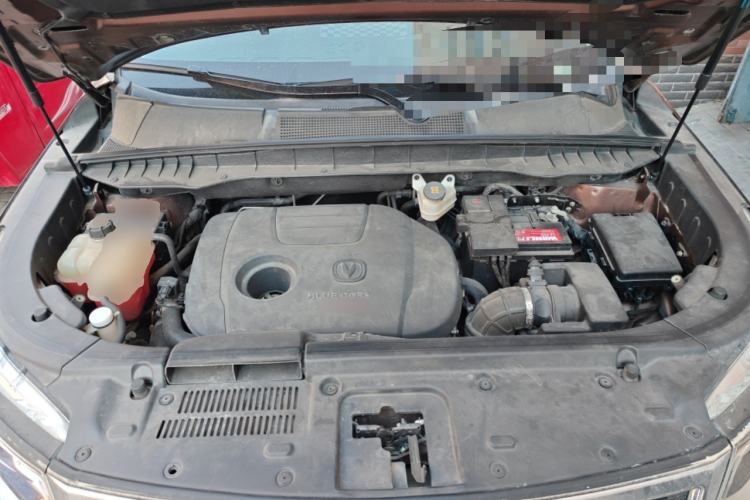 Used CHANGAN CS95 2017 2.0T Two-Wheel Drive Zhiyuan Edition Engine Bay