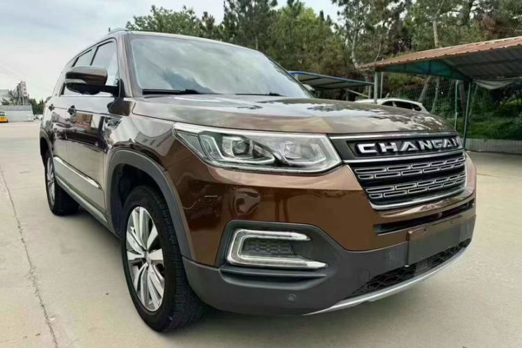 Used CHANGAN CS95 2017 2.0T Two-Wheel Drive Zhituo Edition Exterior 1