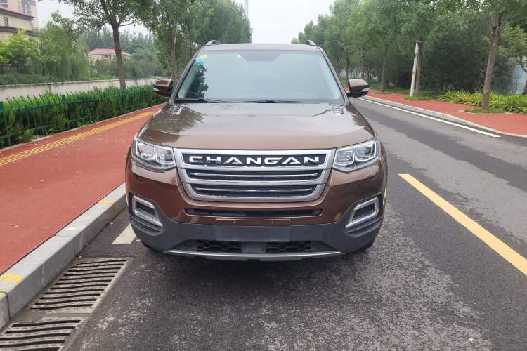 Used CHANGAN CS95 2017 2.0T Two-Wheel Drive Zhitu Edition Exterior 2